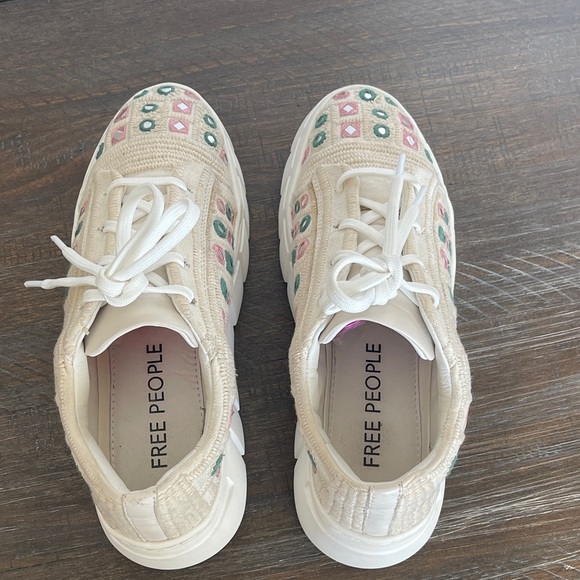 Free People Catch Me If You Can Mirror Combo Crochet Sneakers Size 38 US 8 Boho - Picture 6 of 10